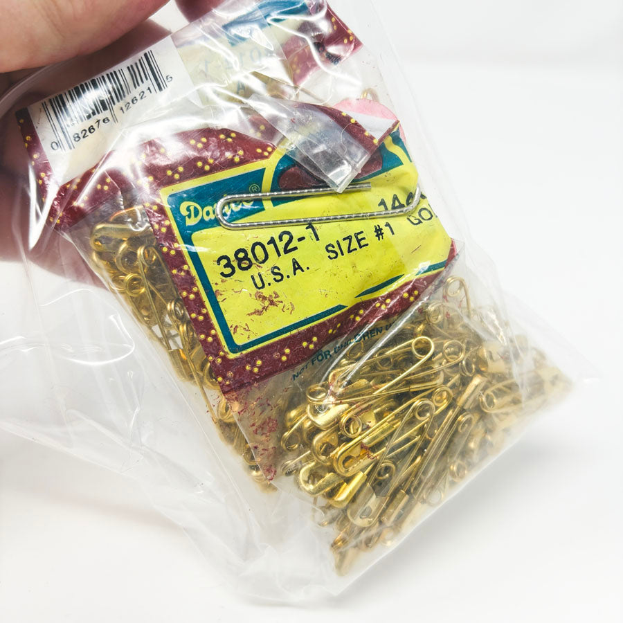 Darice Gold Safety Pin Bundle (1)