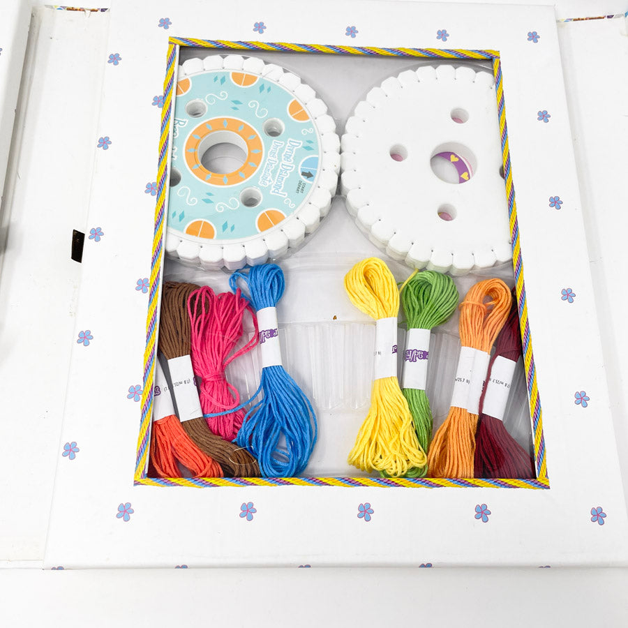 Kits for Kids Friendship Bracelet Kit – Hello Art Hatchery