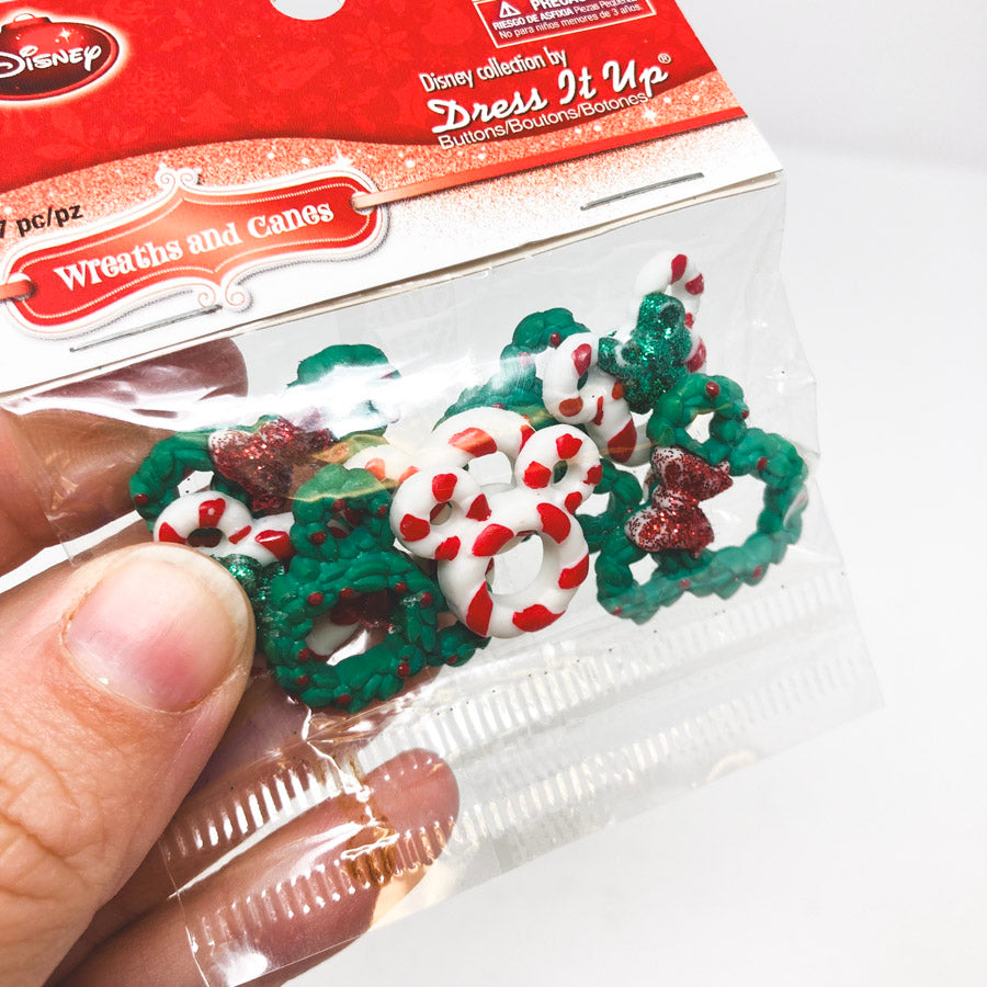 Dress It Up Wreaths and Canes Buttons
