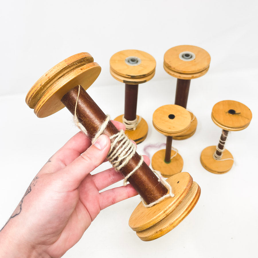 Louet Standard Bobbins – Two Sizes (1)