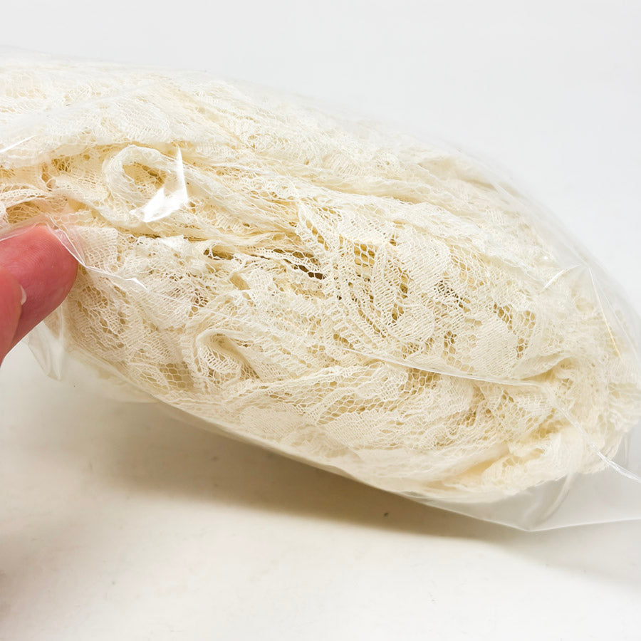 Vintage Style Off-White Lace