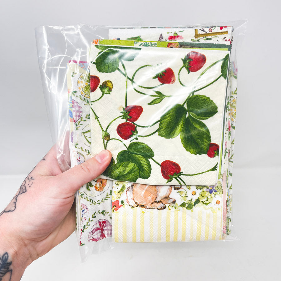 Happy Time Paper Napkin Bundle (1)