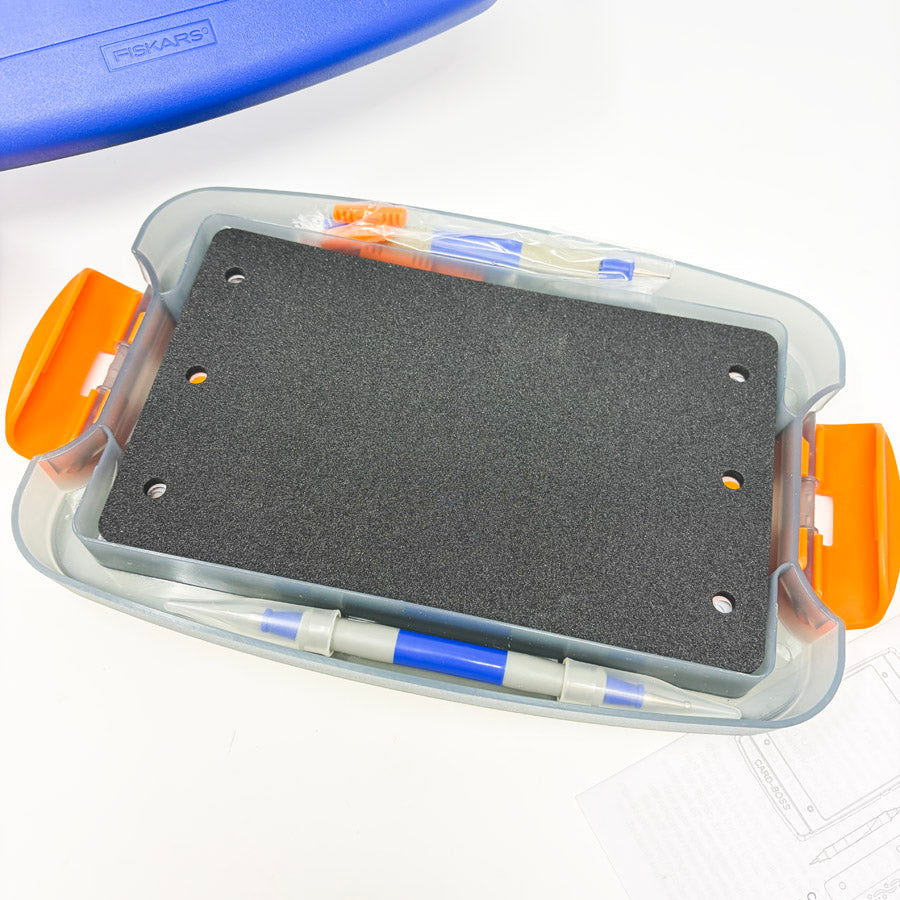 Fiskars Card & Shape Boss Bundle with Parchamore Stencil
