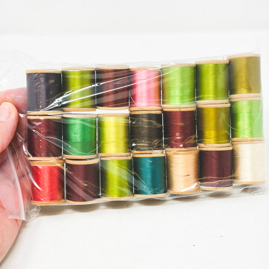 21 Vintage Small Wood Thread Spools