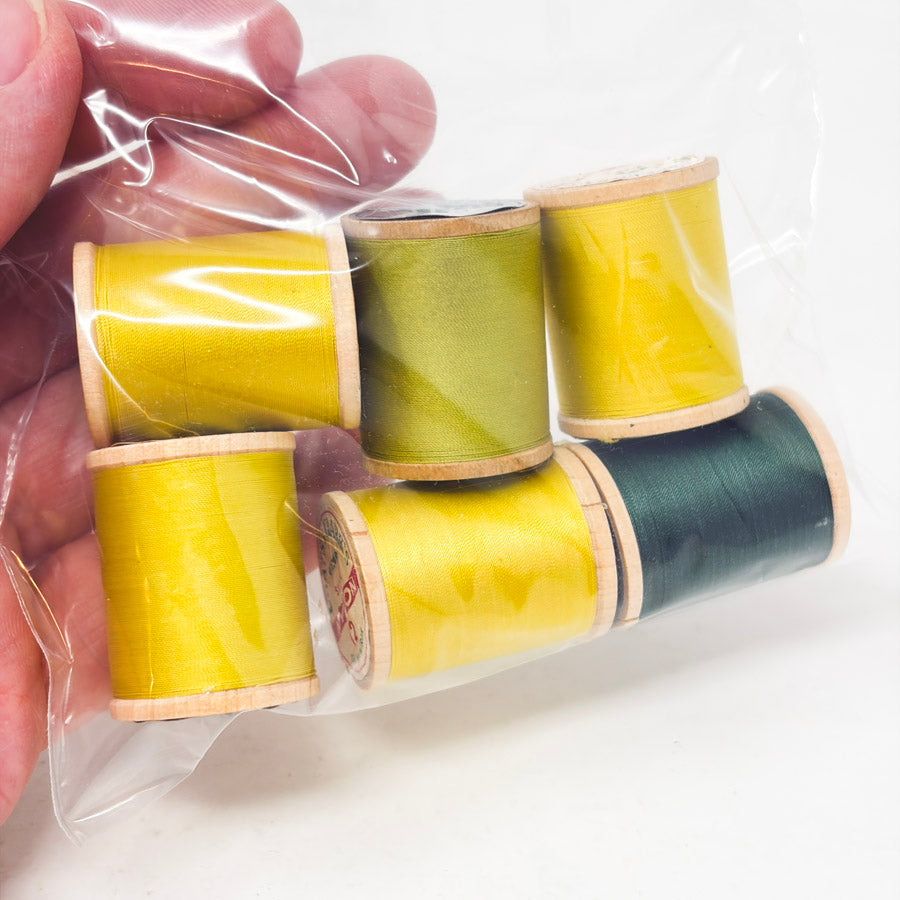6 Vintage Small Wood Thread Spools