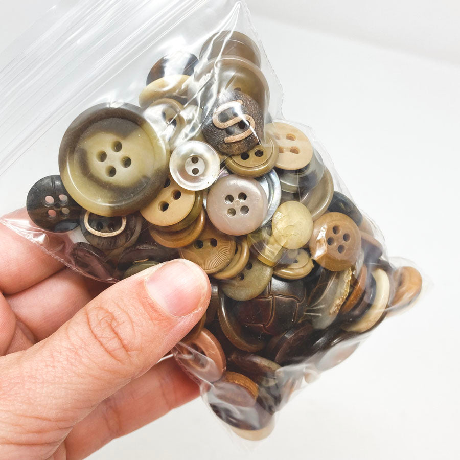 Medium Bag of Asst. Brown Buttons
