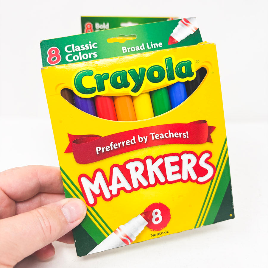 8 Crayola Broad Line Markers