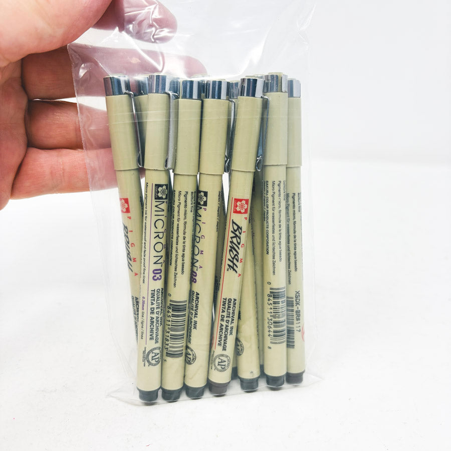 Micron Artist Pen Bundle (12)