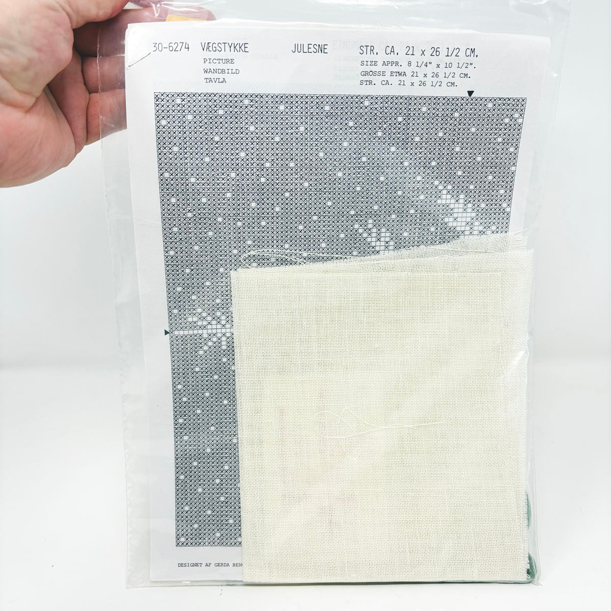 Haandarbejdets Fremme- Julesne Cross Stitch Kit