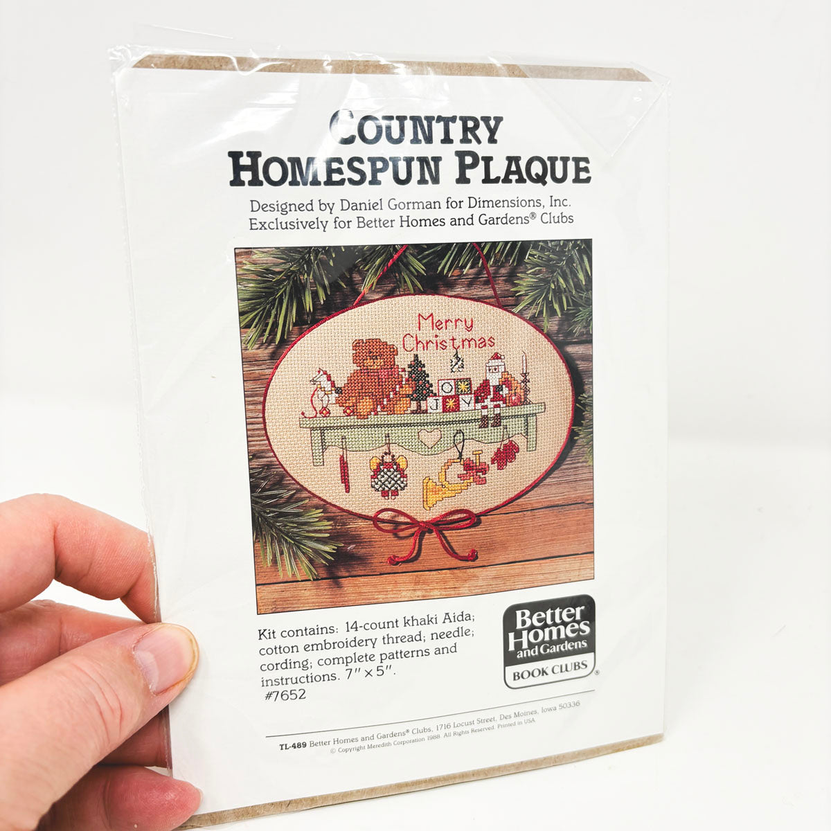 Country Homespun Plaque- Merry Christmas Cross Stitch Kit