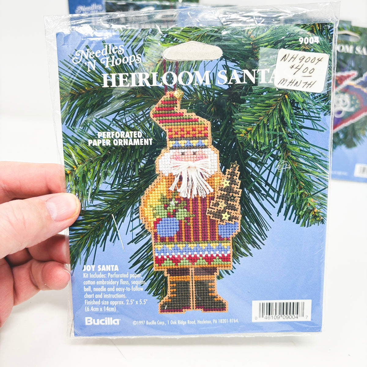 Needles' N Hoops Heirloom Santa Ornament Kit- You Choose