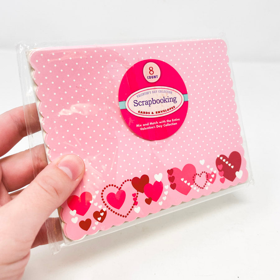 Valentine's Day Scalloped Cards and Envelopes Set - 8ct
