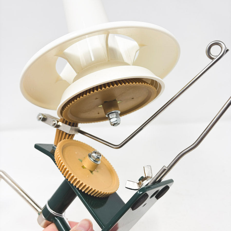 Stanwood Needlecraft Large Metal Yarn Ball Winder 10 oz - Heavy Duty