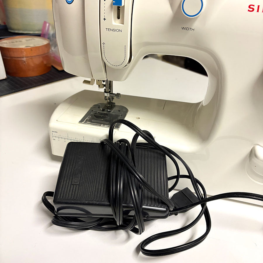 Singer Model 4210 Sewing Machine