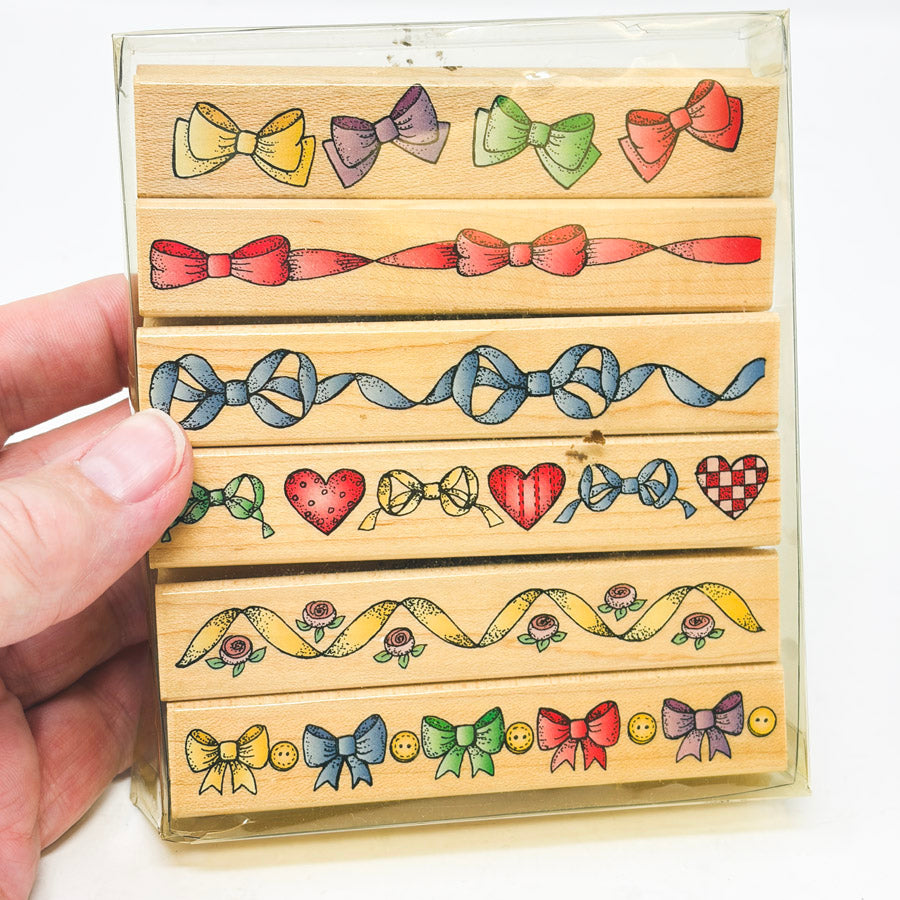 Hero Arts Buttons 'n' Bows Border Stamp Set