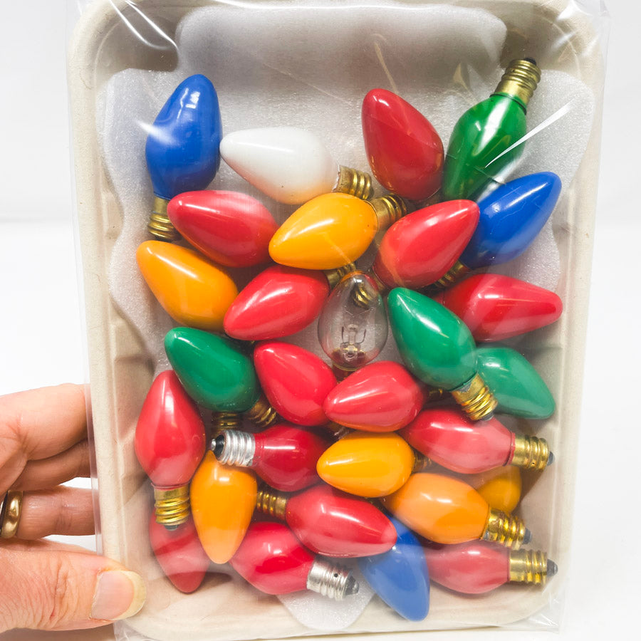 Tray of C7 Christmas Bulb Replacements (1)