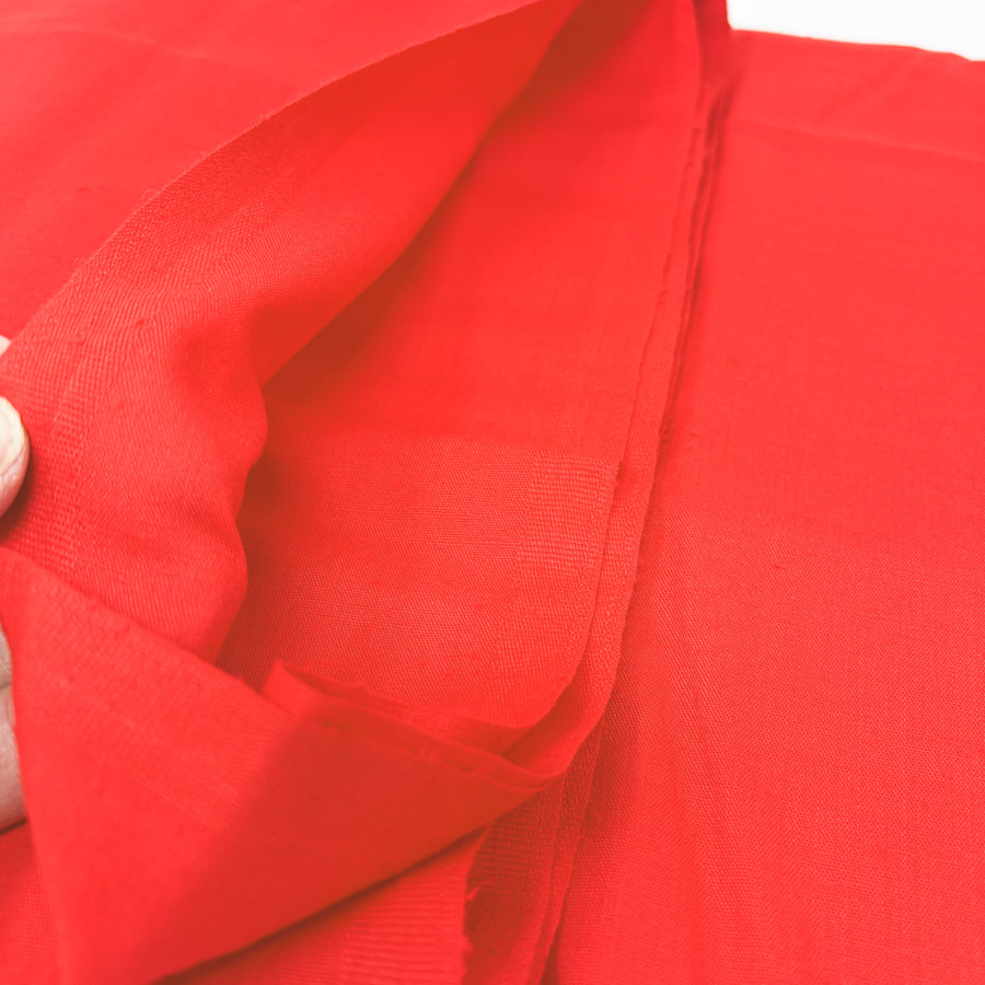 2.5 Yds x 44" Red Loose Woven Cotton Fabric