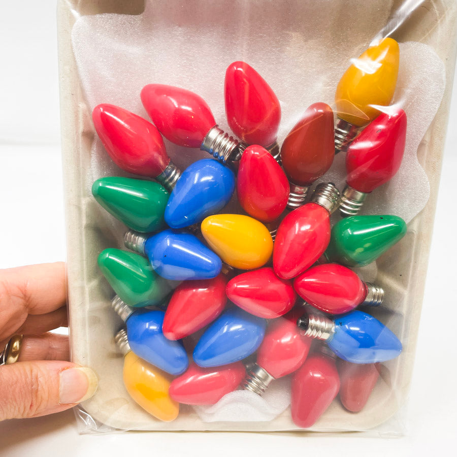 Tray of C7 Christmas Bulb Replacements (1)
