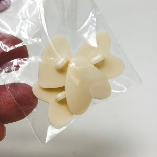 White Heart Plastic Shank Buttons (4)