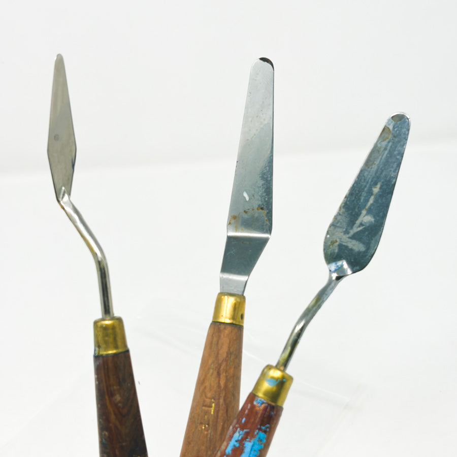 Three Palette Knives  – Old Holland/Mitchell/Langernickle