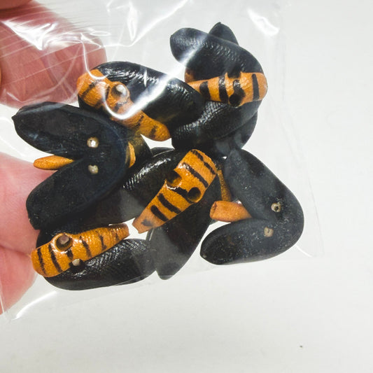 Clay Bee Buttons (8)