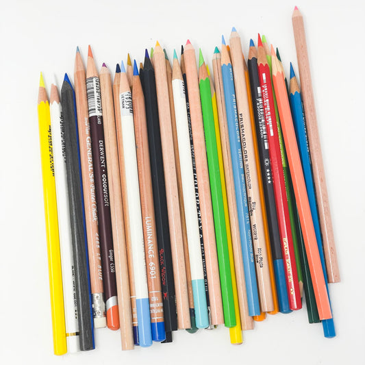 Assorted Color Pencil Bundle (32)