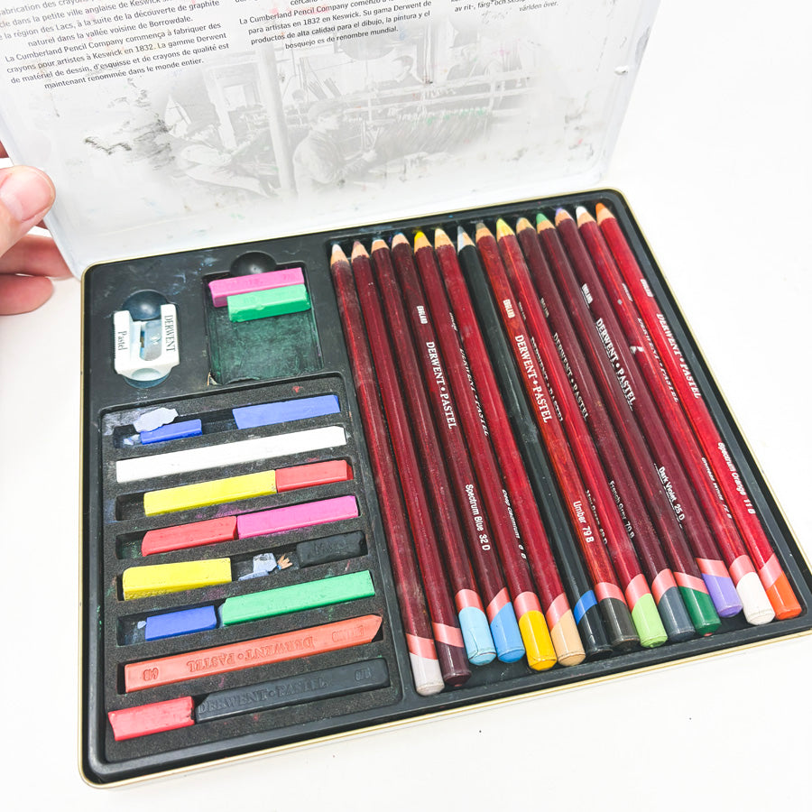 Derwent 24-Piece Pastel Collection