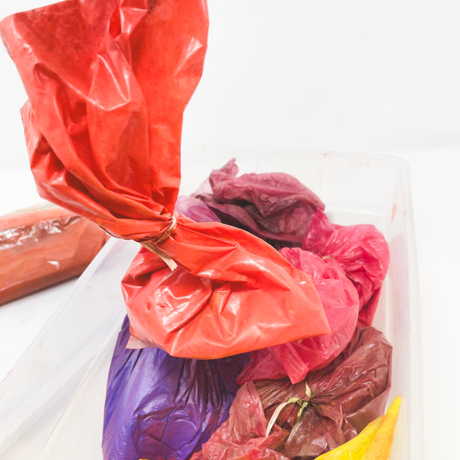 Box of Raw Pigment Bags