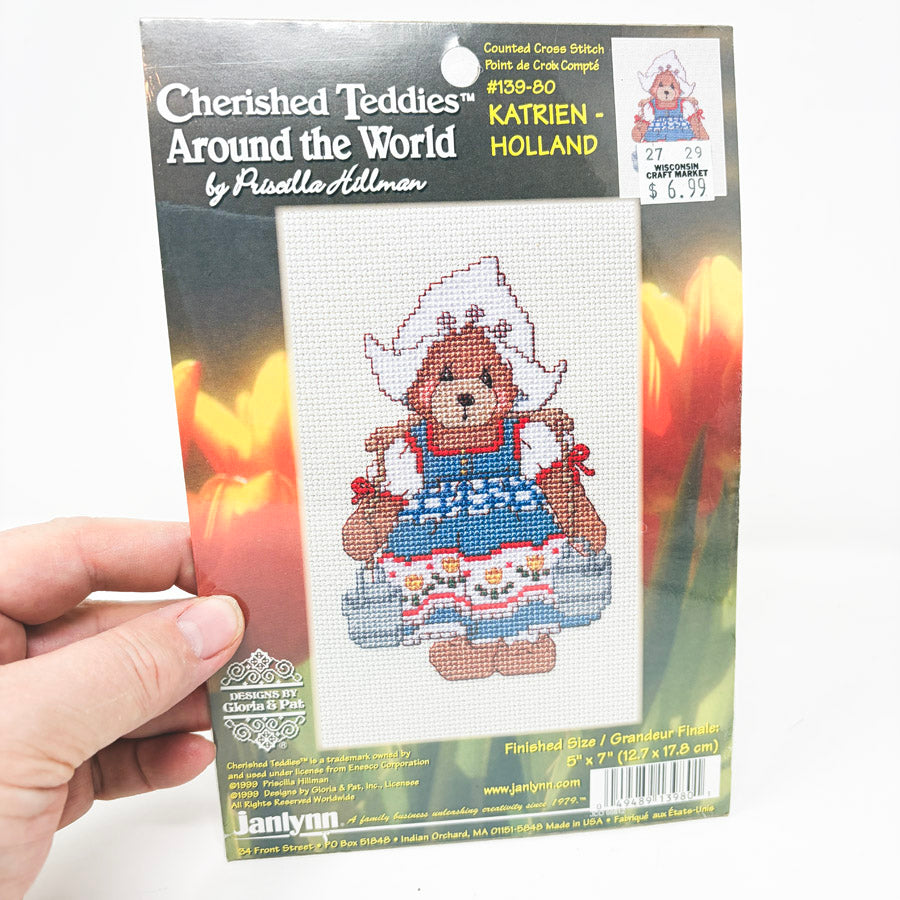 "Katrien-Holland" Cross Stitch Kit by Janlynn