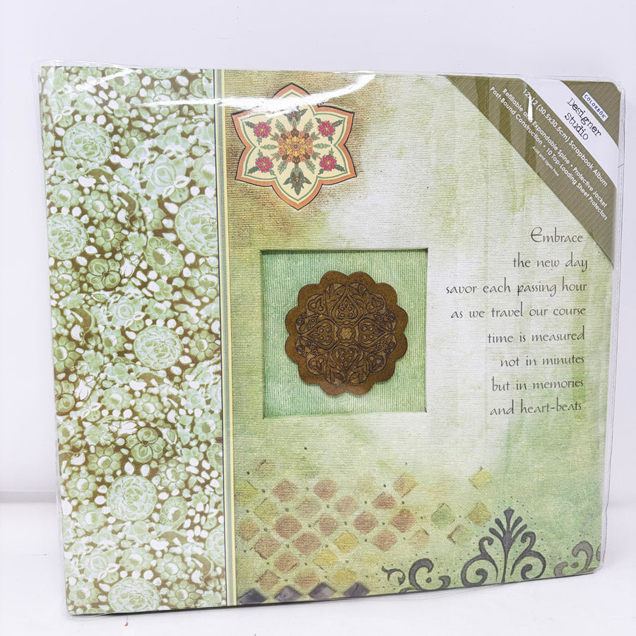 Colorbok 12" x 12" Green Celtic Themed Scrapbook