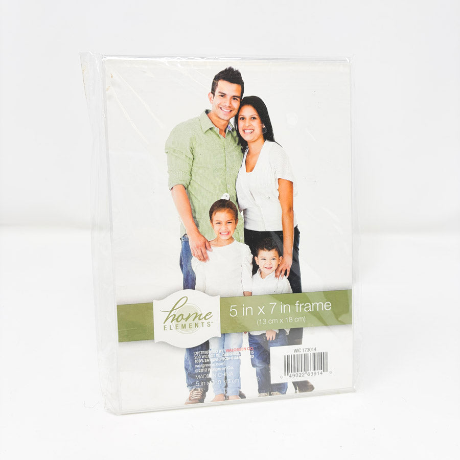 Clear Acrylic Frame – 5" x 7" (1)