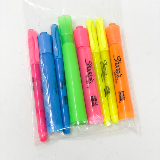 Assorted Highlighters (8)