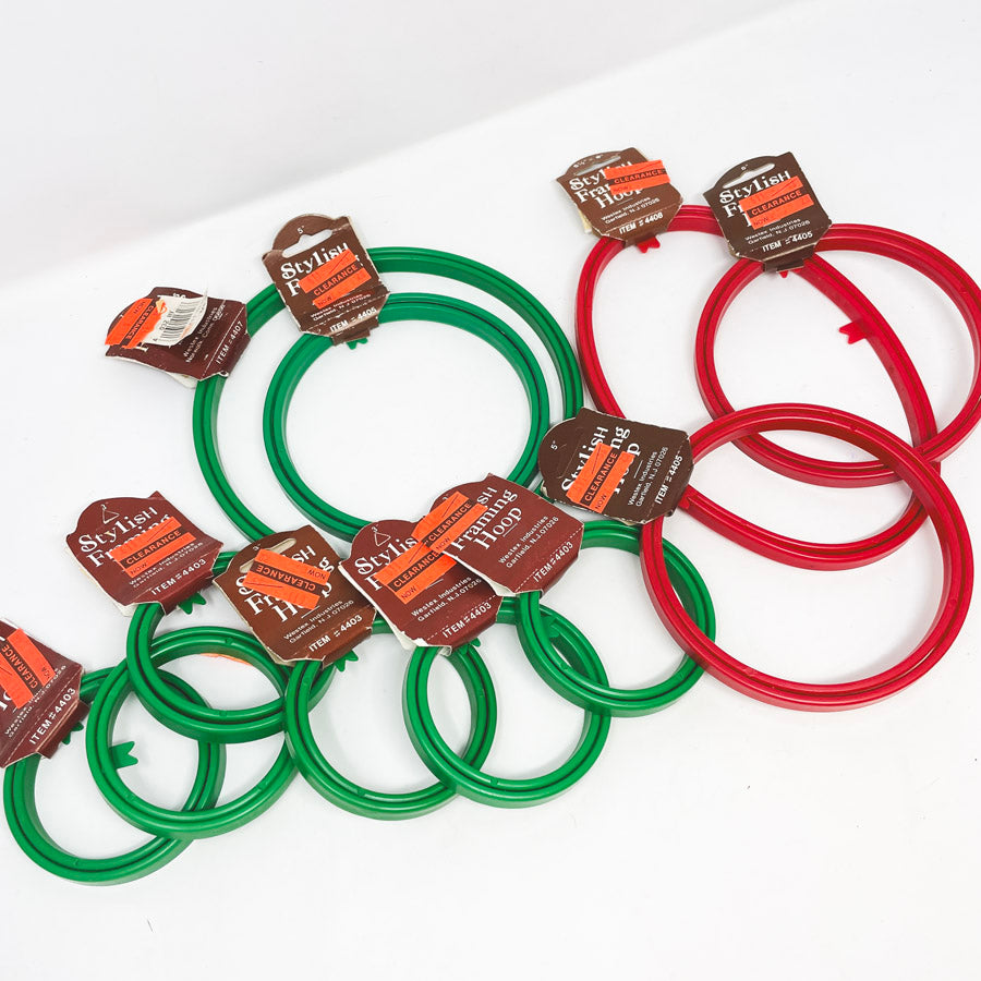 Plastic Embroidery Hoops (1)