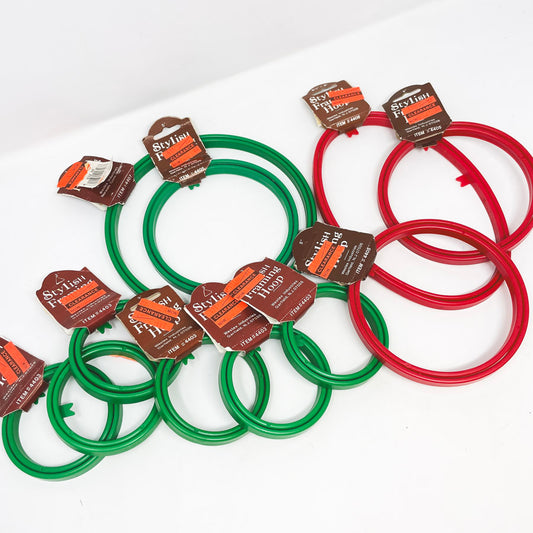 Plastic Embroidery Hoops (1)