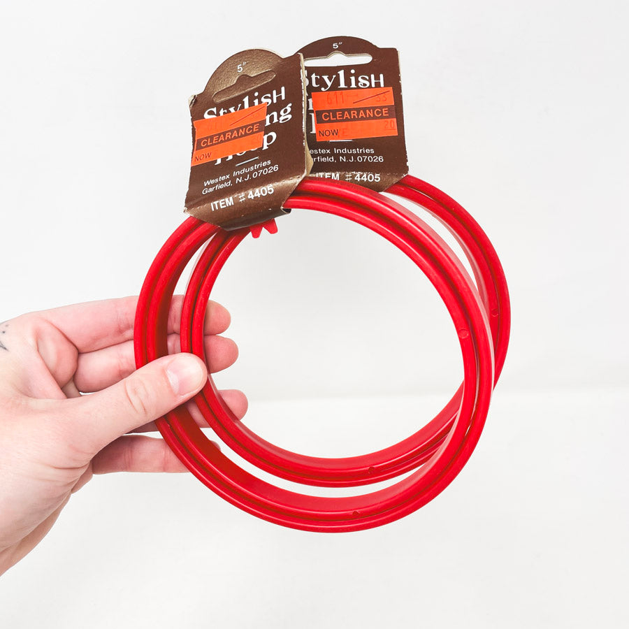 Plastic Embroidery Hoops (1)
