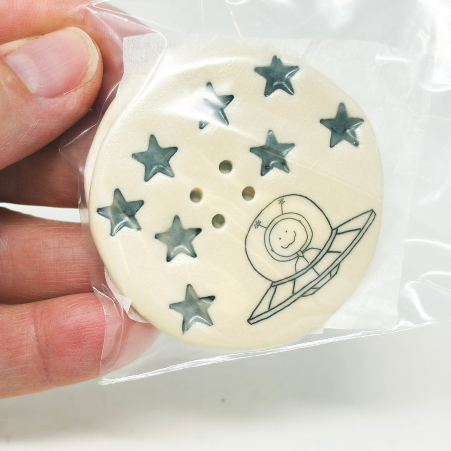 Ceramic UFO XL Buttons - 2ct