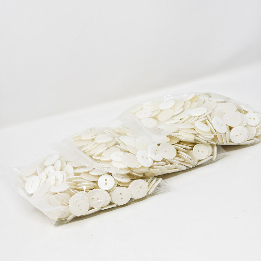 White Plastic Buttons - Lrg Bag