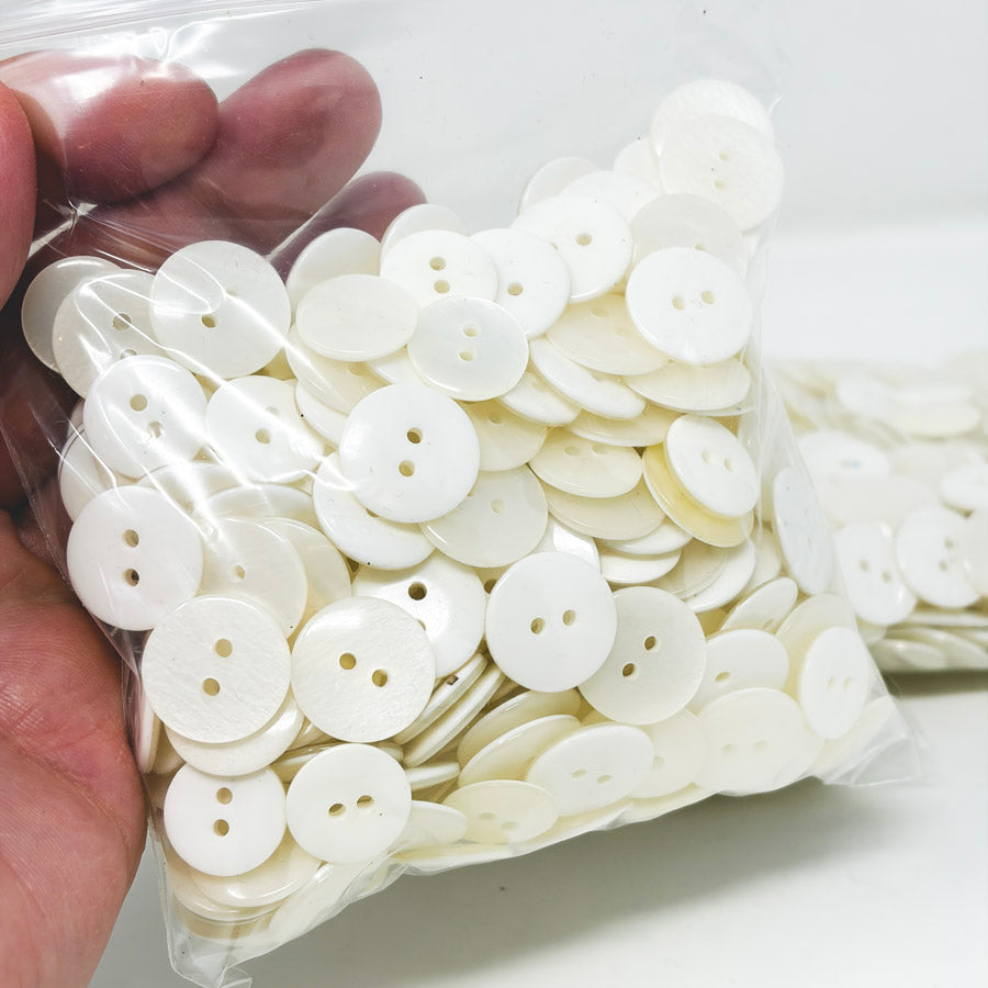 White Plastic Buttons - Lrg Bag