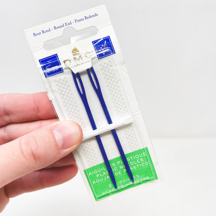 DMC Round End Plastic Needles