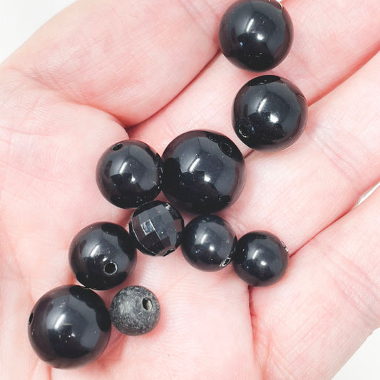 Black Smooth/Faceted Bead Mix