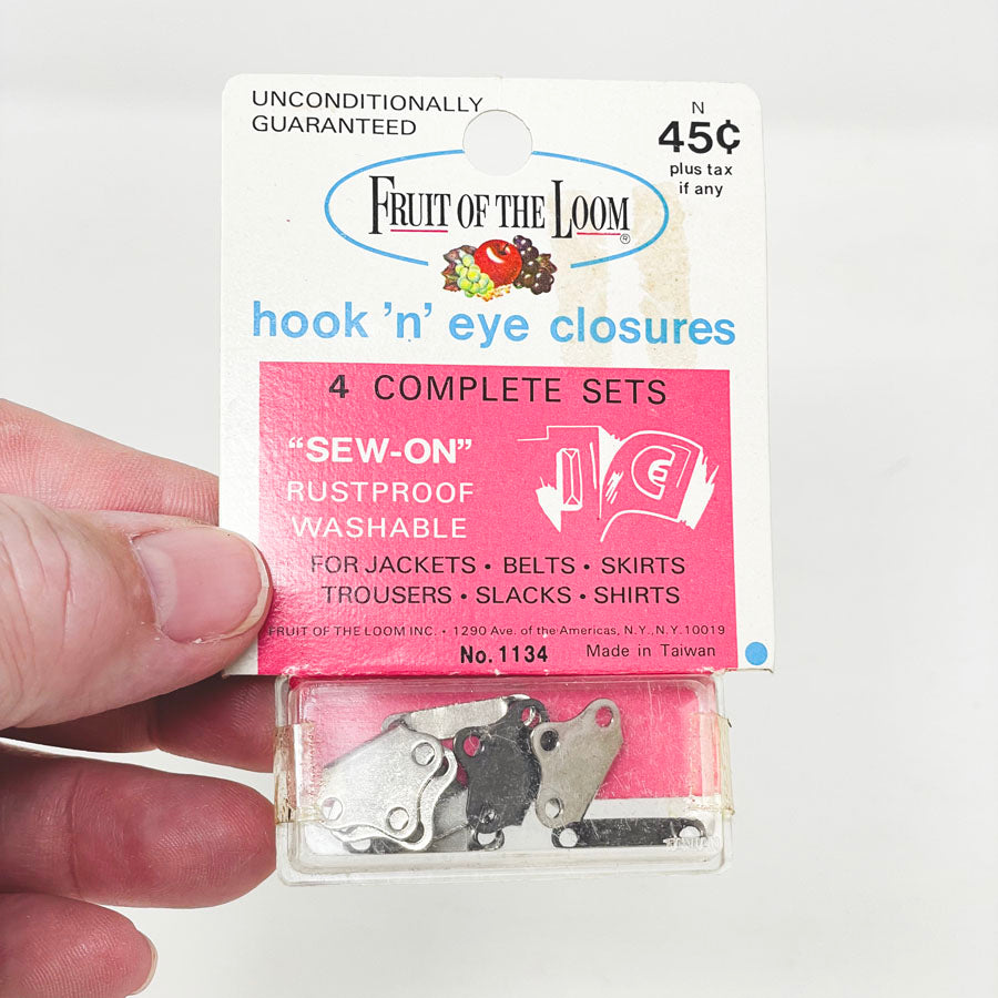 Fruit of the Loom Hook 'n' Eye Closures