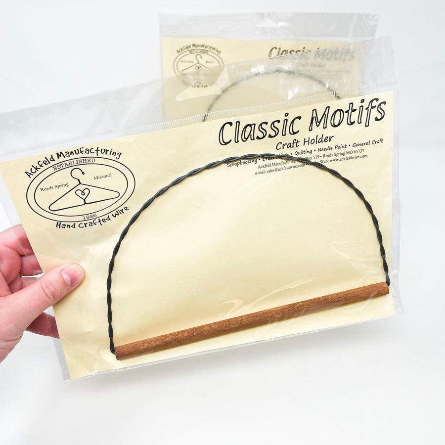 Ackfeld Manufacturing Classic Motifs Crafts Holder 8" Twisted Wire (1)