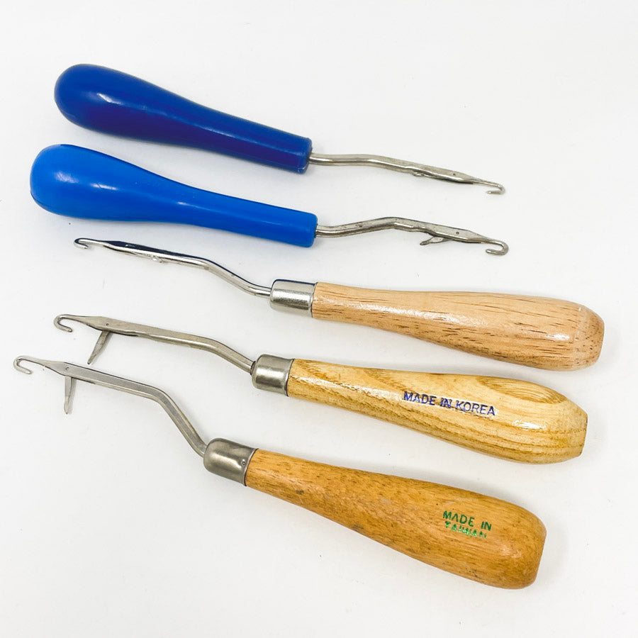 Assorted Rug Latch Hook Tool (1)