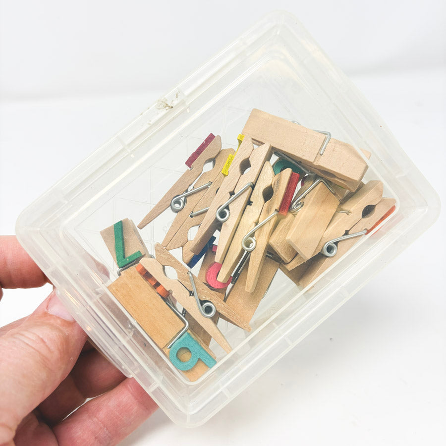Storage Pack of Mini Clips With Letters/Numbers