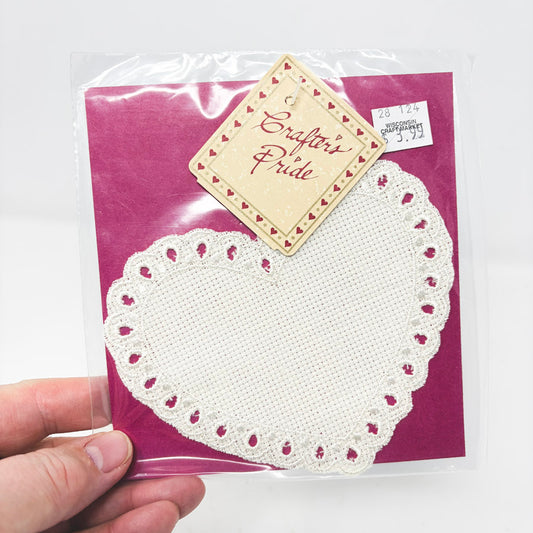 Crafter's Pride 14 ct Aida Eyelet Trim Heart - Ivory