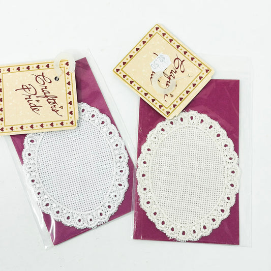 Crafter's Pride 18 ct Aida Eyelet Small Trim Oval