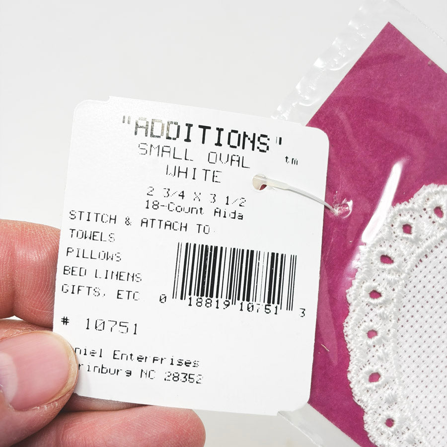 Crafter's Pride 18 ct Aida Eyelet Small Trim Oval