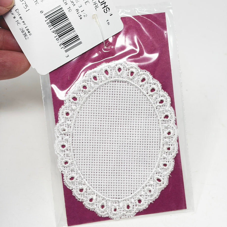 Crafter's Pride 18 ct Aida Eyelet Small Trim Oval