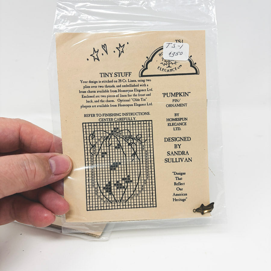 Tiny Stuff – Homespun Elegance Cross Stitch Pattern