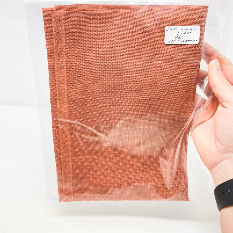32 Count Linen - Rittenhouse Row Cinnamon